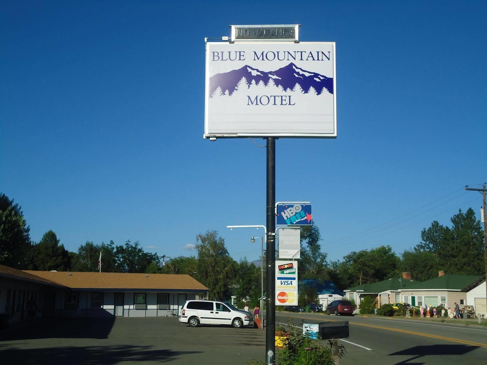 ブルー マウンテン モーテル Okanogan エクステリア 写真